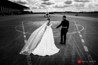 B&W | 12.05.2022
•
•
#trouwen #trouwenin2023 #trouwjurk #trouwfotografie #bruid #bruidegom #bruiloft #bruidsfotografie #soesterberg #luchtmacht